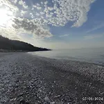 Holiday home Modern Seaside Maisonette 130 M2 Oikia Litsas Paliouria Larissas *