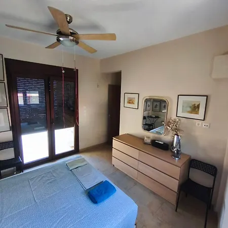 Holiday home Modern Seaside Maisonette 130 M2 Oikia Litsas Paliouria Larissas Kokkino Nero